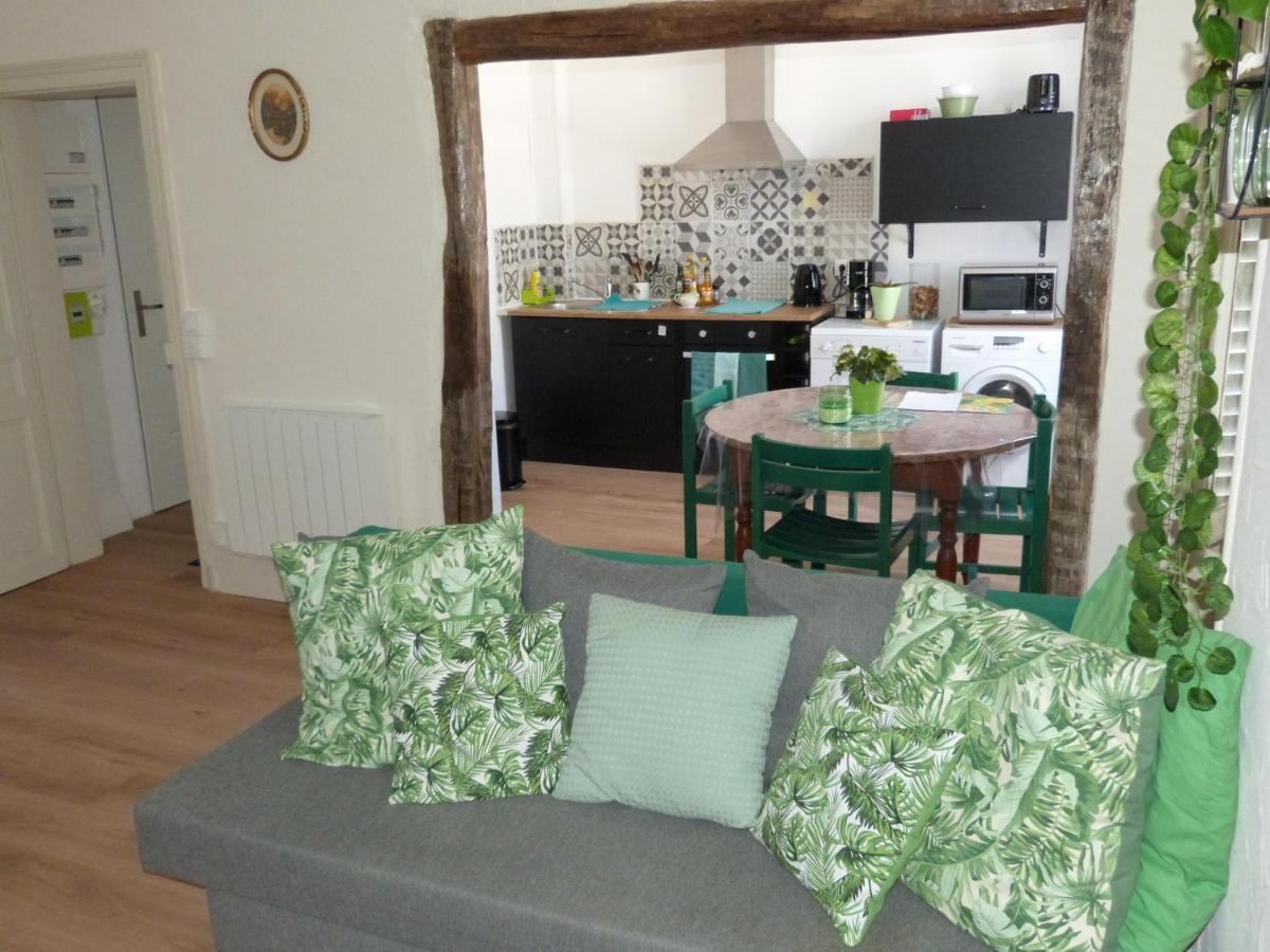 Apartamento Le Compostelle Issoudun Exterior foto