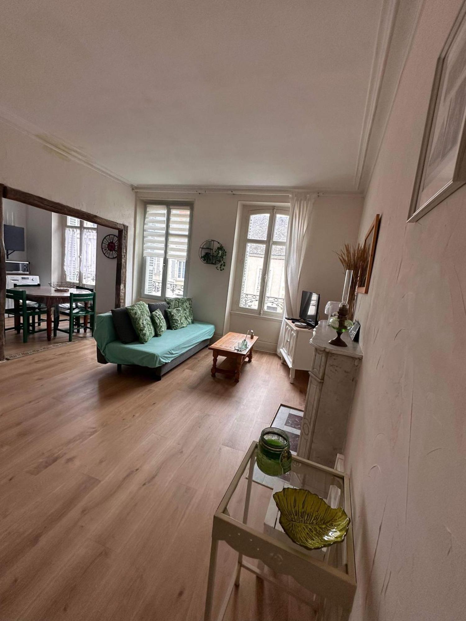 Apartamento Le Compostelle Issoudun Exterior foto