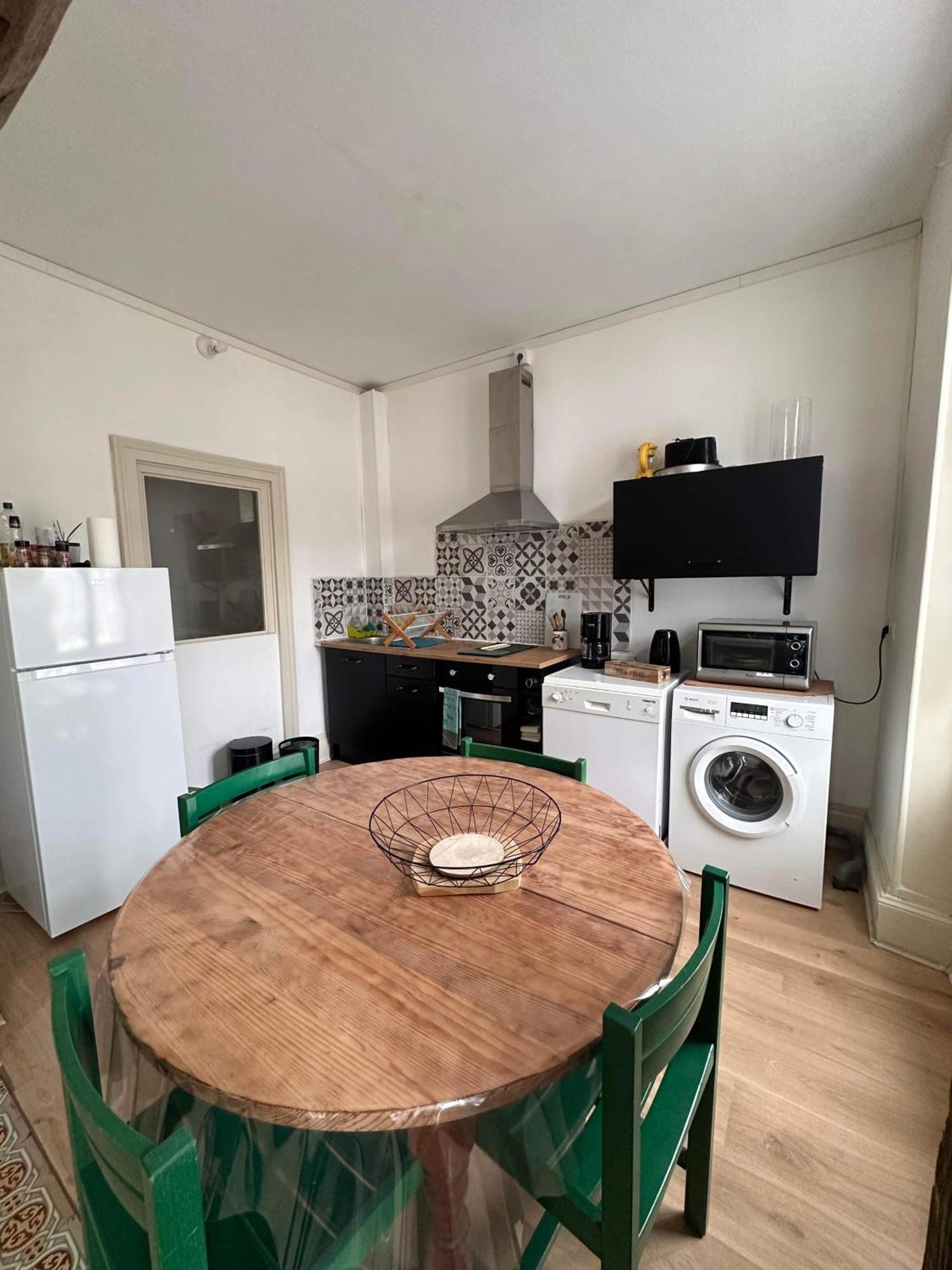 Apartamento Le Compostelle Issoudun Exterior foto